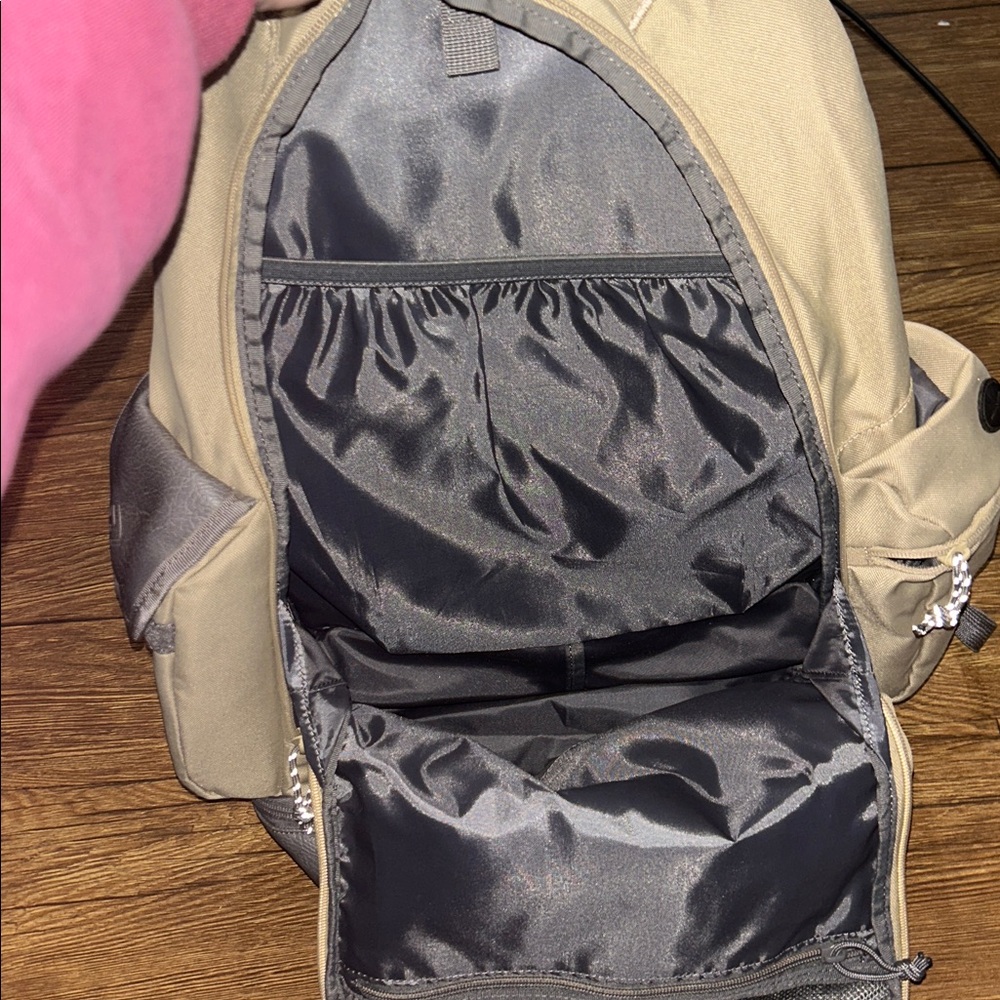 Wayfarer Go Pack Hiking Backpack - Picture 5 of 11